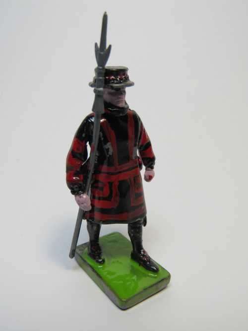 British Beefeater lead soldier - W. Britain