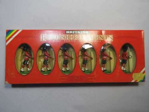 Britains British Regiments set of 6 Black watch Highlanders in box