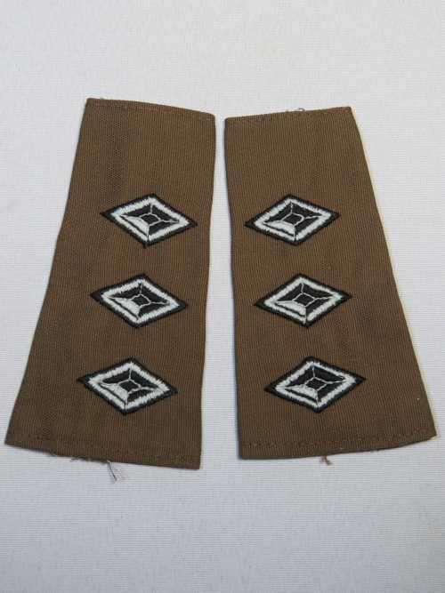 Pair of SWA Captain epaulettes