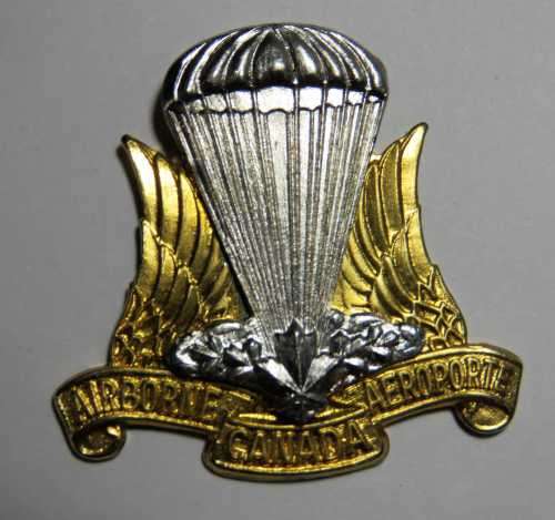Canadian Airborne regiment cap badge - No slide