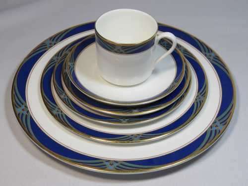 Royal Doulton Regalia single setting cup, coffee saucer, saucer, small plate, side plate and large