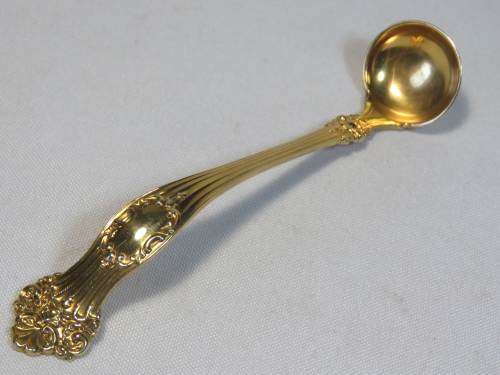 Vintage Goldplated sterling silver mustard ladle spoon - Weighs 18.8grams