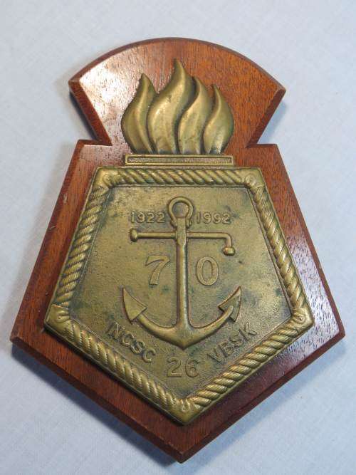 SA Navy College staff course No.26 -  1922-1992 commemorative plaque - Brass on wood