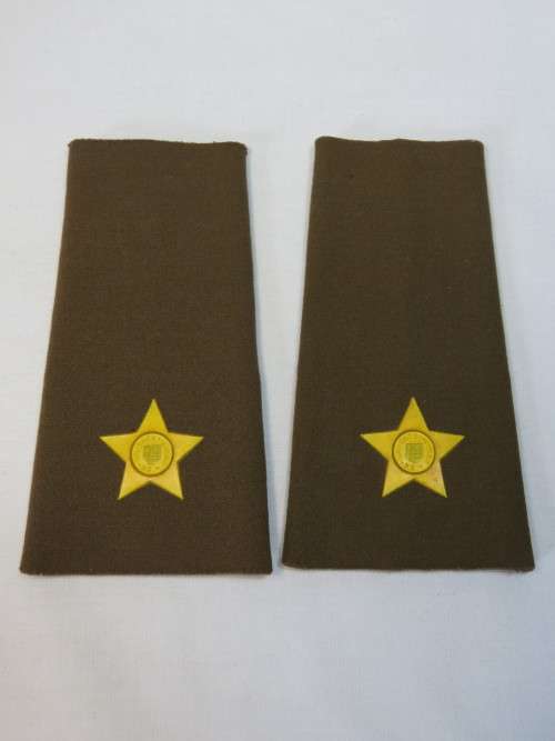 Pair of SADF second Lieutenant rank epaulettes