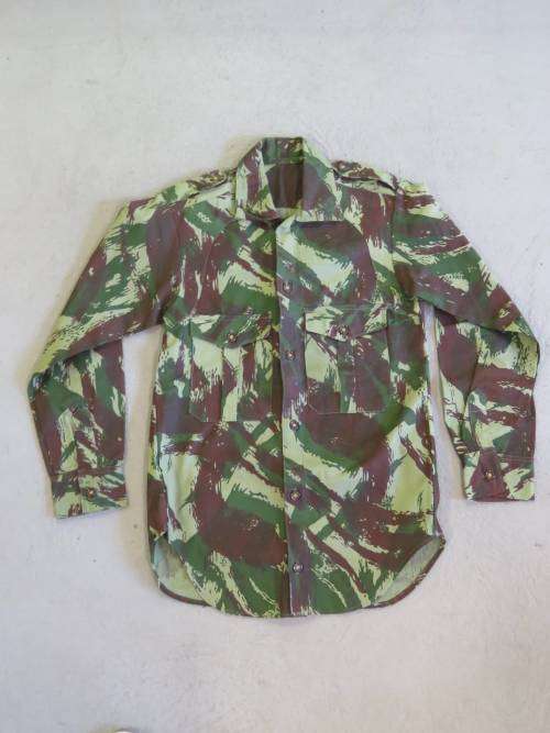 Portuguese camo long sleeve shirt - Sizes in description