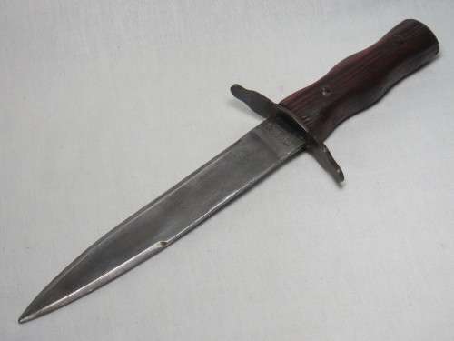 WW2 Italian Fascist Youth Organisation fighting knife marked G.I.L - Gioventu Italiana Del Littorio