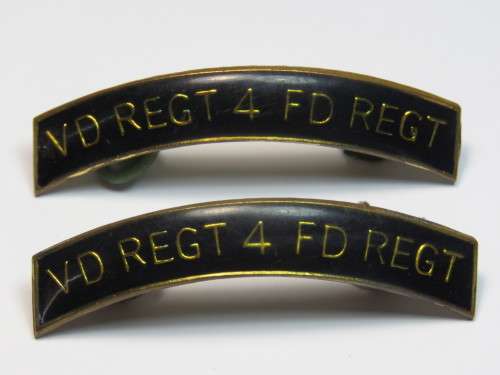 Pair of SADF 4 Field regiment shoulder titles