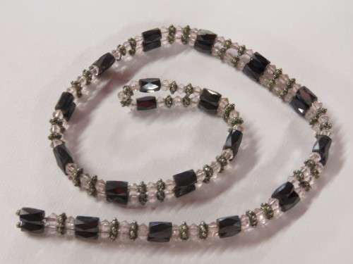 Magnetic beads necklace 89cm length
