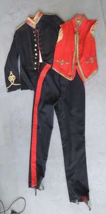Post Boer war Royal Cape Field Artillery Lieutenant uniform - King's Crown - Some moth damage
