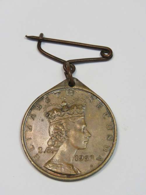 1953 East London (South Africa) coronation of Elizabeth 2 medallion - Unusual