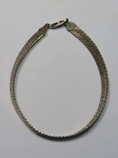Sterling silver bracelet - Thick type - 5.8grams - 20cm length