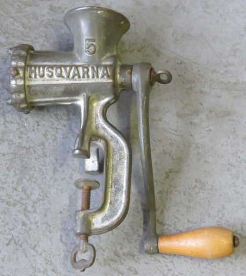 Vintage Reliance Husqvarna No.5 meat mincer - No blade inside
