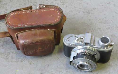 Vintage Photavit miniature 35mm camera - Well used - Not working