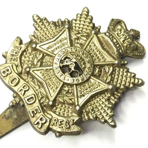 Boer War period The Border regiment cap badge with Victorian crown - lugs replaced with slide