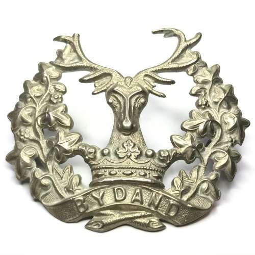 Gordon Highlanders cap badge - Horns damaged