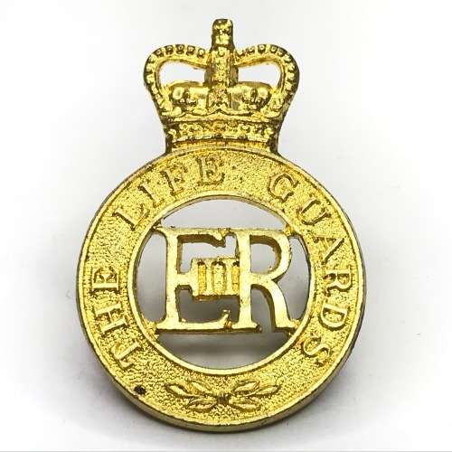 British The Lifeguards collar badge