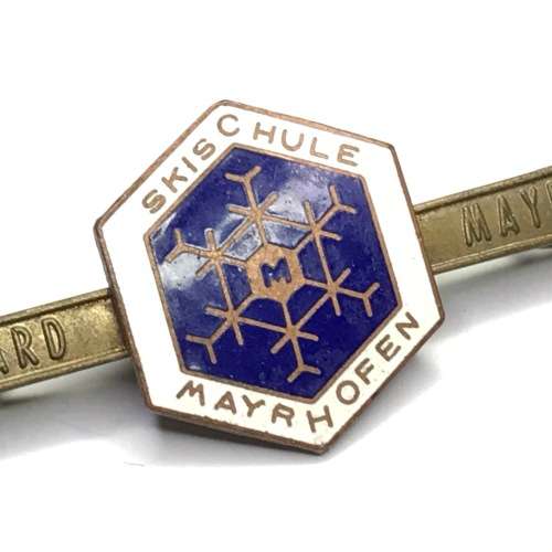 Mayrhofen Skischule ski snowflake souvenir pin Austria