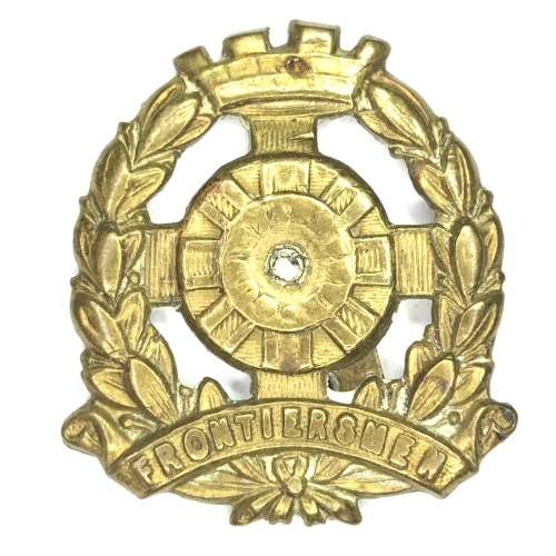 WW1 Legion of Frontiersmen collar badge - Pin broken - post 1953