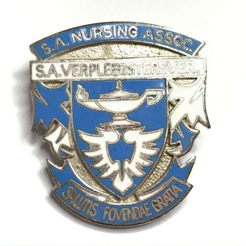 Lot of 5 badges and pins - all different - sold as a Lot