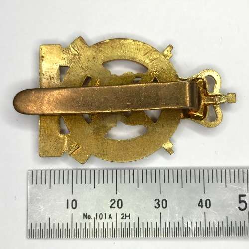 Kent County of London Yeomanry sharpshooters staybrite cap badge - QE2 crown