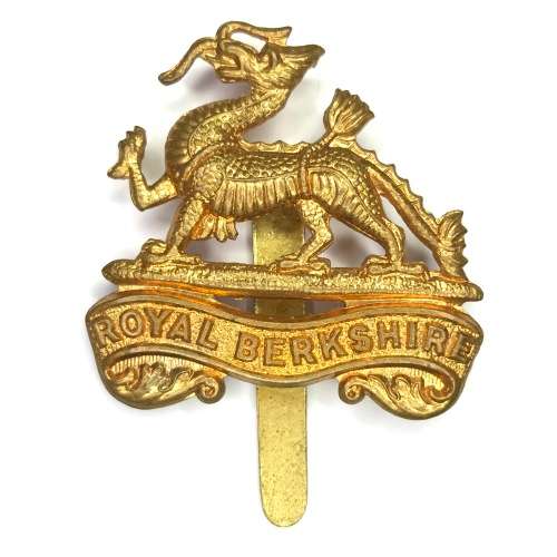 Royal Berkshire regiment cap badge with slide