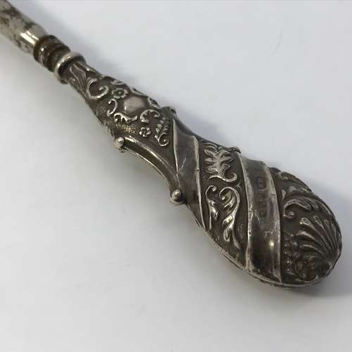 William Devenport 1899 Birmingham Shoehorn with Silver Hallmarked Handle, weight 111g