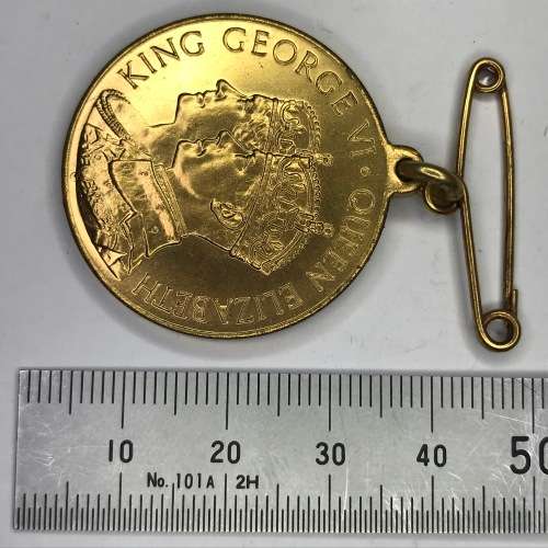 Very unusual 1947 Royal visit to South Africa medallion