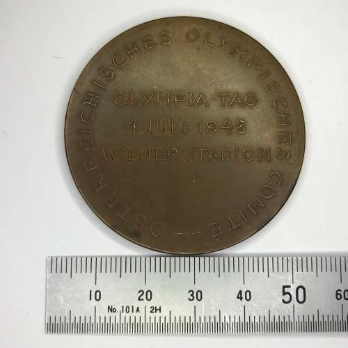 Medallion issued by the Austrian Olympic Committee - Olympic day 4/7/1948 - Wiener Stadion