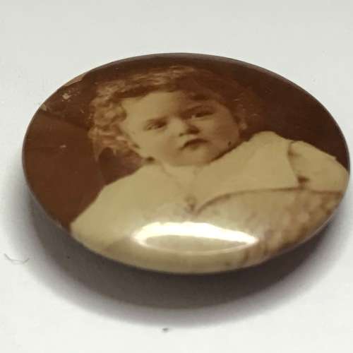 Brooch of Royal Baby