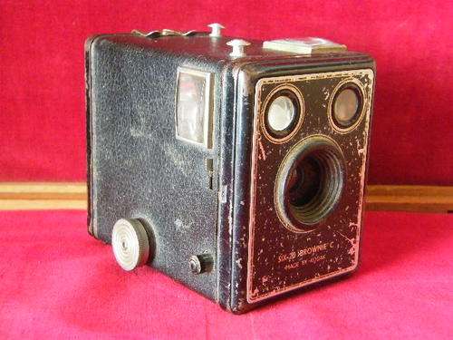 Kodak Six-20 brownie box camera - as per scan