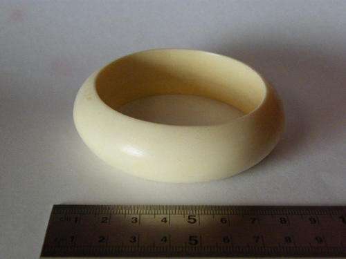 Vintage ivory bangle, made from single tusk - as per scan