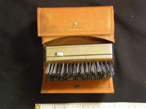 The Weekender men's grooming kit in genuine leather pouch - as per scan