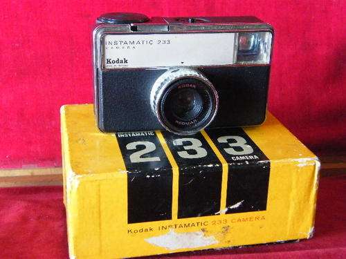 Kodak Instamatic 233 camera in original box - as per photo