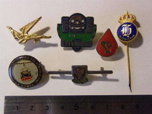 Lot of 6 different badges, SAL, VLVKP etc. - Decmarkdown