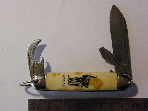 Richards pocket knife, sold at Kruger Park, decent condition