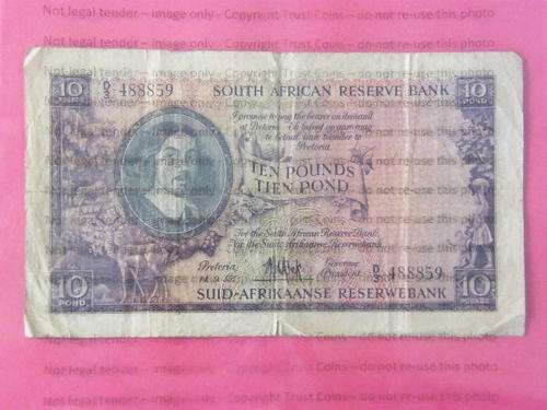 MH de Kock 1955 Ten pound Banknote with D3 prefix, small tear middle bottom