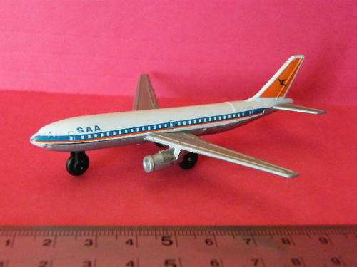 SAA-SAL metal airplane