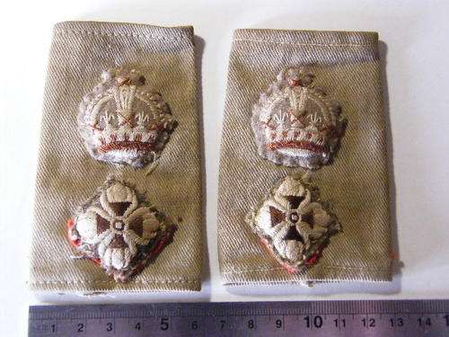 WW2 period lieutenant Colonel rank epaulettes