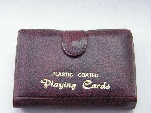 Pack of Vintage kittens playing cards in holder with score pad & pencil - unused & unopened