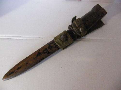 Bayonet with handmade handle - probably FN? - canvas frog - length of bayonet 31cm