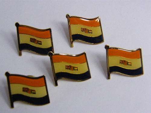 Lot of 5 Old SA Flag Pins - as per photo