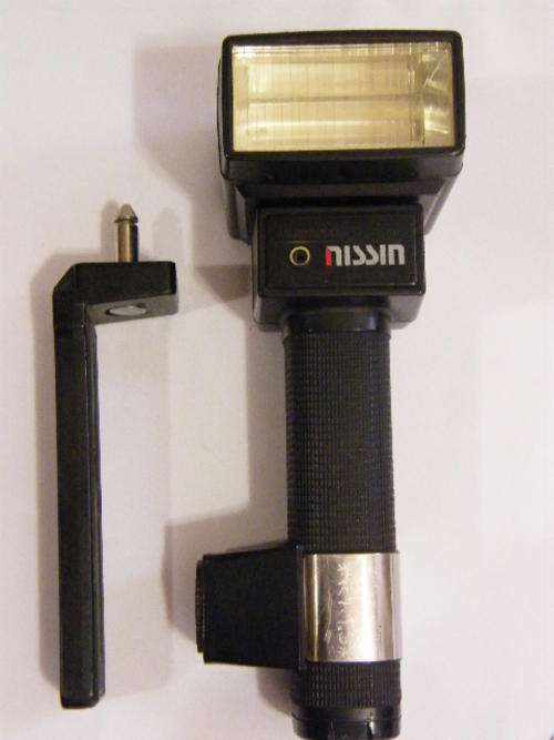 Nissin Auto 5200G Flash with Camera Extension - as per photo