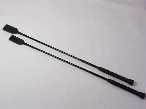 Lot of 2 Horse Whips - Used in the movie set " Racing Stripes " - as per photo