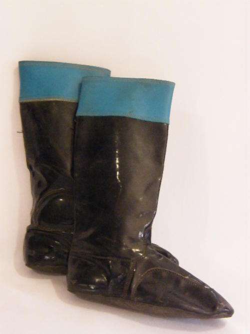 Pair of Jockey Boots used by Hayden Panettiere`s double in `Racing Stripes`  - CLOSING DOWN SALE
