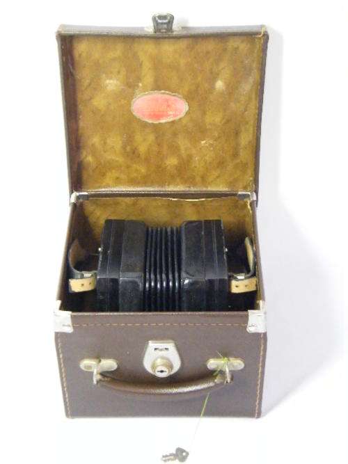 Wheatstone 31 Button / 3 Row Boer Concertina with Original Case - Serial 55301 - as per photo
