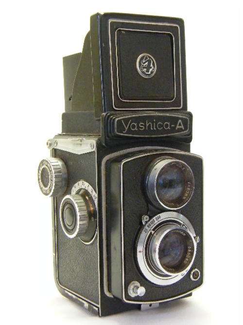 Yashica-A Twin Lens Reflex Camera - Top Viewing Glass Missing - as per photo