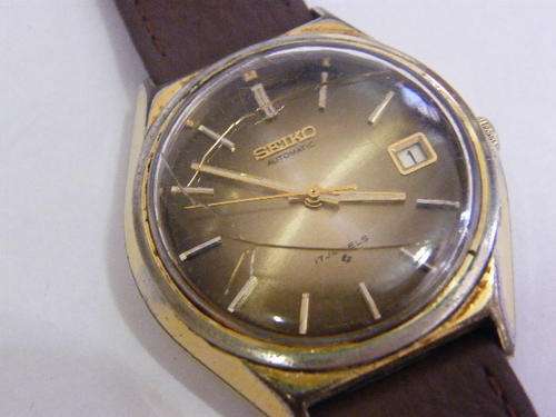 Vintage Seiko Automatic Mens Watch - Working but need a new glass - as per photo