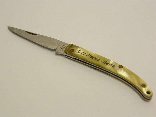 Bell's Whiskey Pocket Knife - as per photo
