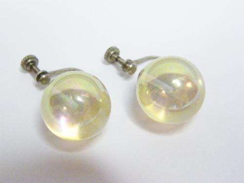 Pair of Vintage Screw-on Earrings - @ CRAZY R1 start