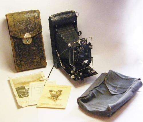 Vintage Large Zeiss Ikon Fold Out Camera,Ico Lloyd Case & Compur lense,film still inside,as per scan